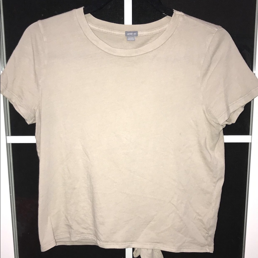 Open back tie basic tee 🌟 - Picture 2 of 2